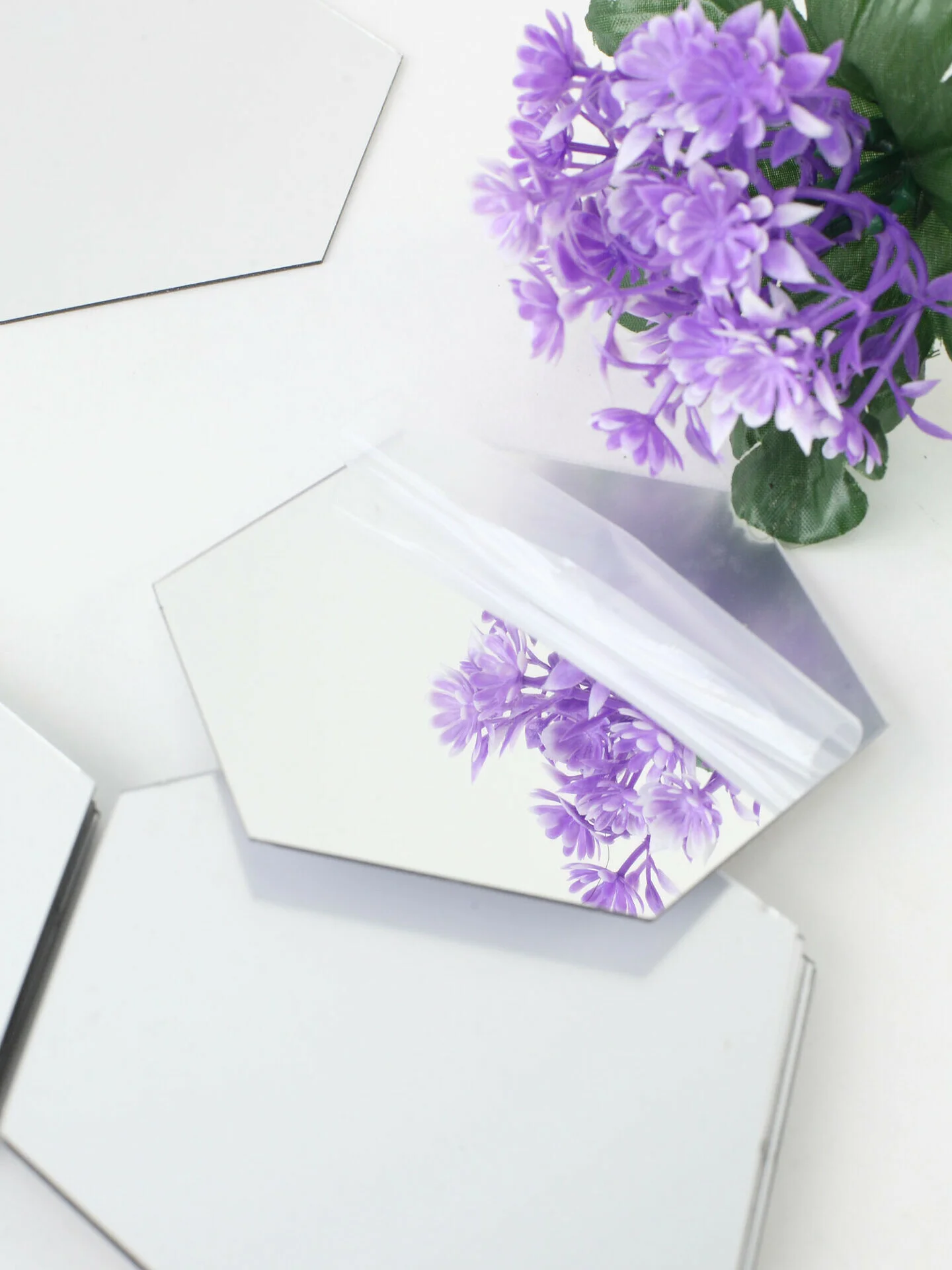 2.webp Дзеркальний настінний декор "Соти"