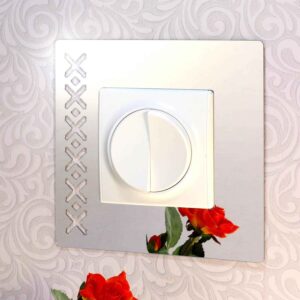 Дзеркальний декор рамка під вимикач №13