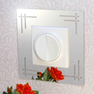 Дзеркальний настінний декор рамка під вимикач №5